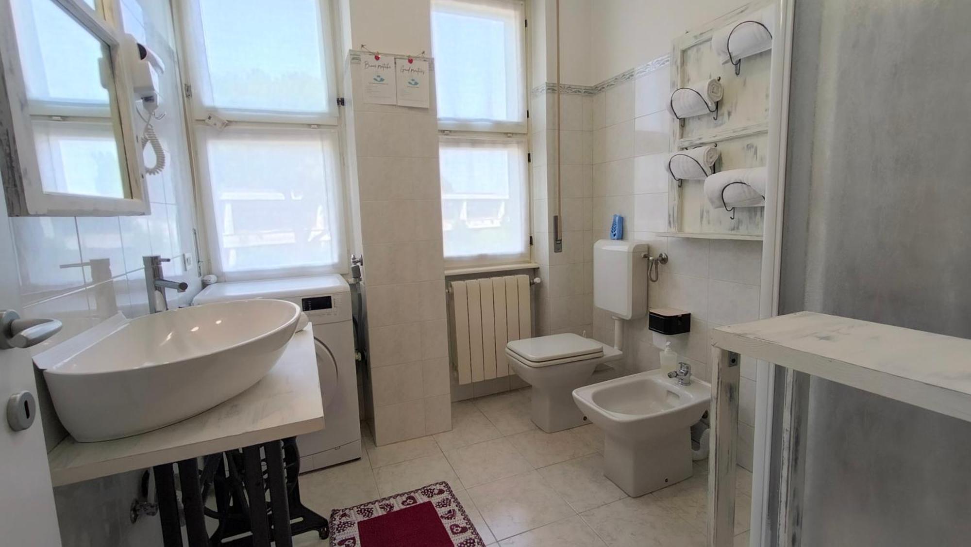 Sweetheart Apartment Бусто-Арсіціо Екстер'єр фото